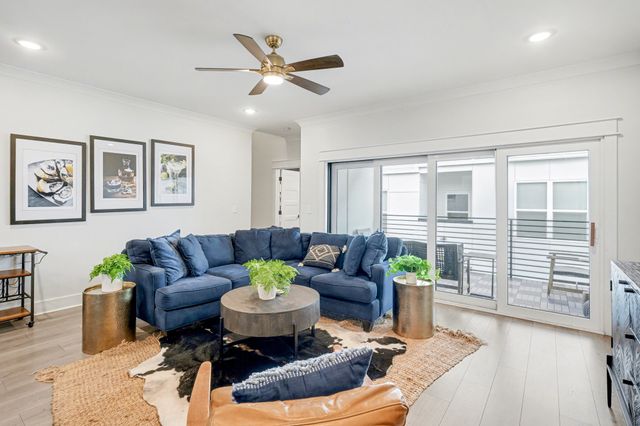 208 N 9th St Apt 3, Nashville, TN 37206