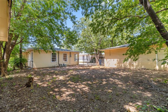 2204 Berkley Street, Brownwood, TX 76801