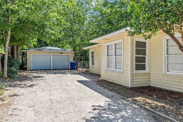 2204 Berkley Street, Brownwood, TX 76801