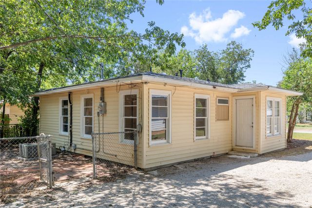 2204 Berkley Street, Brownwood, TX 76801
