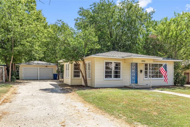 2204 Berkley Street, Brownwood, TX 76801