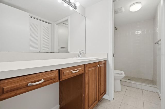 3399 MERMOOR DRIVE 105, Palm Harbor, FL 34685