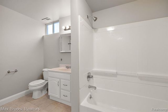 1489 Holland Street, Birmingham, MI 48009