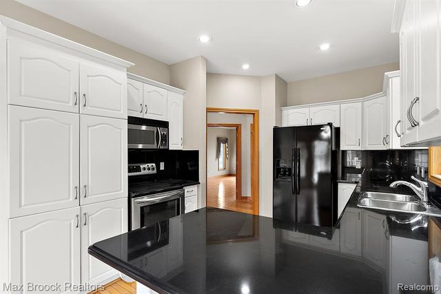 1489 Holland Street, Birmingham, MI 48009