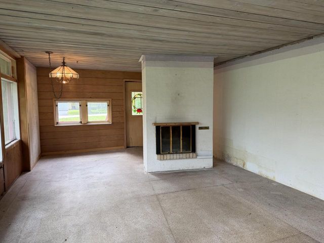 8334 N Poplar DRIVE, Fox Point, WI 53217