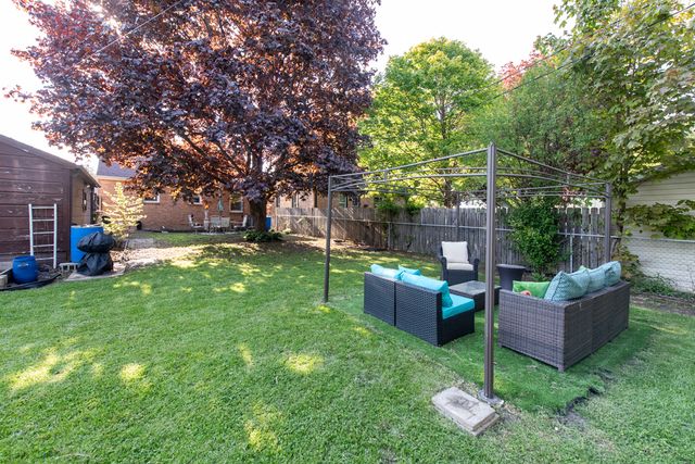 1111 N Berwick Boulevard, Waukegan, IL 60085