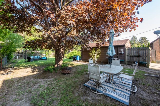 1111 N Berwick Boulevard, Waukegan, IL 60085