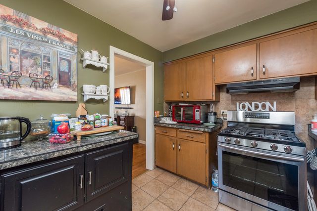 1111 N Berwick Boulevard, Waukegan, IL 60085