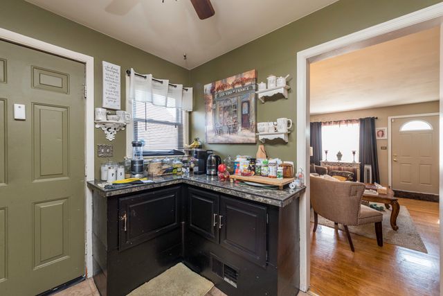 1111 N Berwick Boulevard, Waukegan, IL 60085