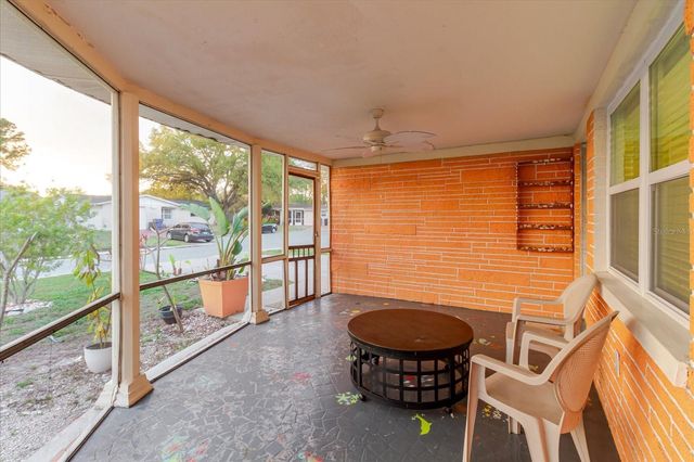 2704 LAWN PLACE, Holiday, FL 34691