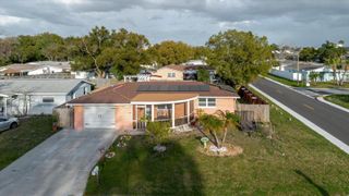 2704 LAWN PLACE, Holiday, FL 34691