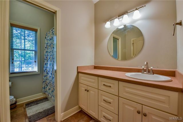 15986 Riverbend, Moundville, AL 35474