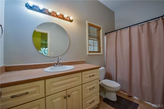 15986 Riverbend, Moundville, AL 35474