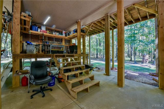 15986 Riverbend, Moundville, AL 35474