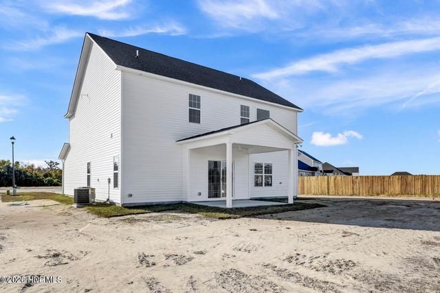 608 Turkey Trot Trail, Maysville, NC 28555