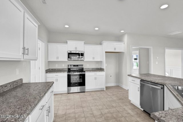 608 Turkey Trot Trail, Maysville, NC 28555