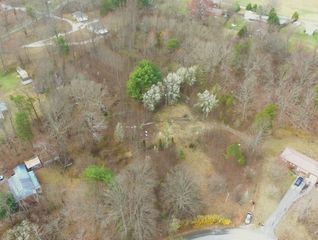 33 Friar Tuck Loop, Spencer, TN 38585