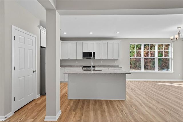 35250 Amanda LOOP, Ivor, VA 23866