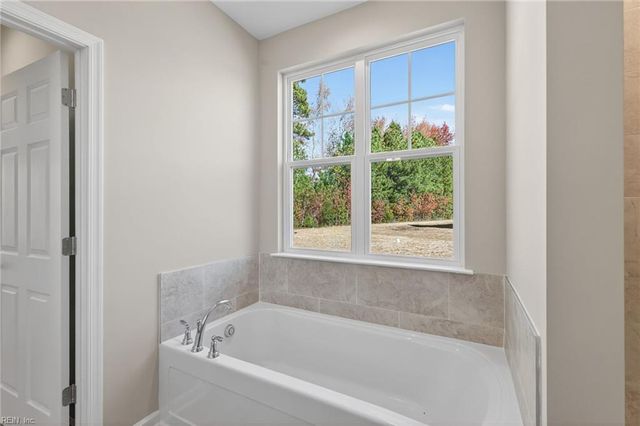 35250 Amanda LOOP, Ivor, VA 23866