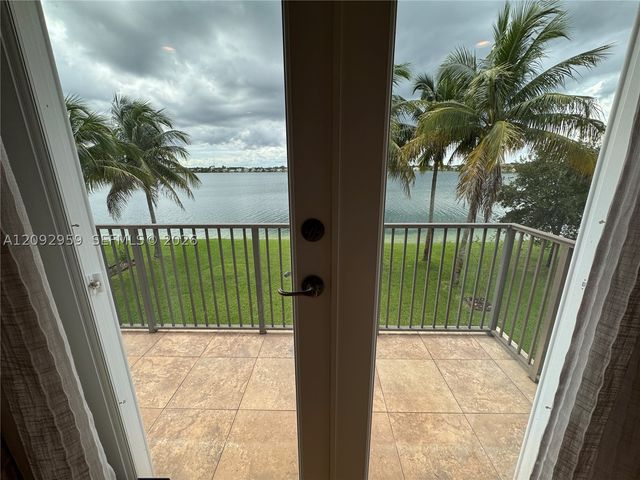 4276 SW 179th Way, Miramar, FL 33029
