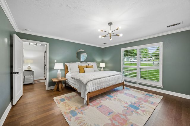 7704 Lemmonwood Drive, Dallas, TX 75231