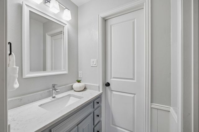 7704 Lemmonwood Drive, Dallas, TX 75231