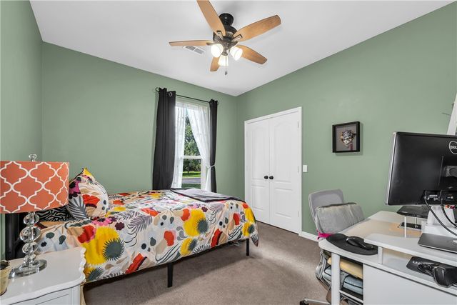 29 Ivy Circle, Bentonville, AR 72712