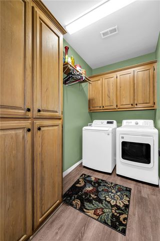 29 Ivy Circle, Bentonville, AR 72712