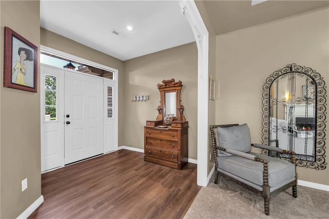 29 Ivy Circle, Bentonville, AR 72712