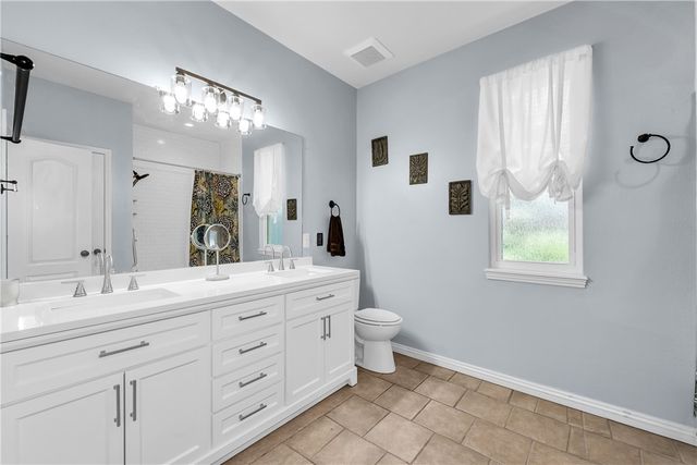 29 Ivy Circle, Bentonville, AR 72712