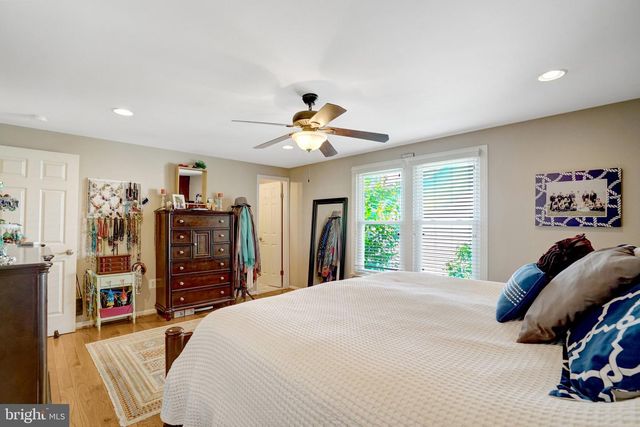 2616 18TH ST S, Arlington, VA 22204