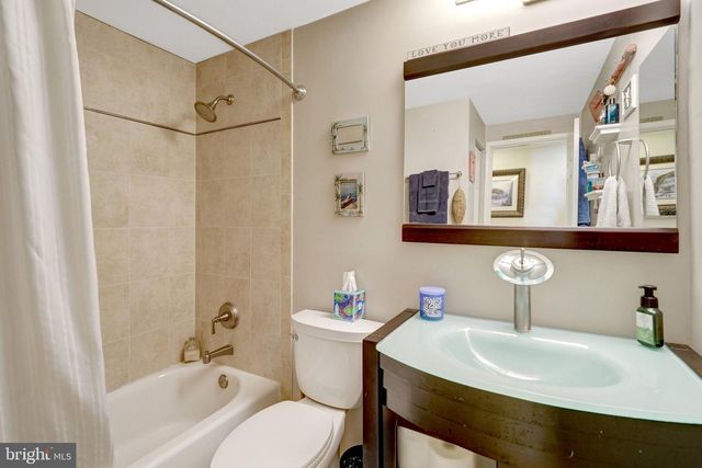 2616 18TH ST S, Arlington, VA 22204