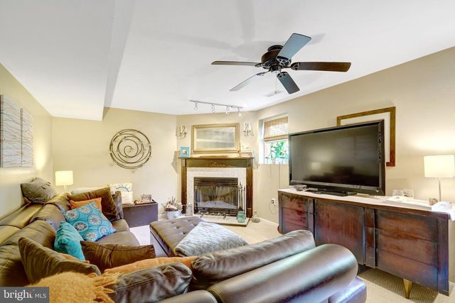 2616 18TH ST S, Arlington, VA 22204