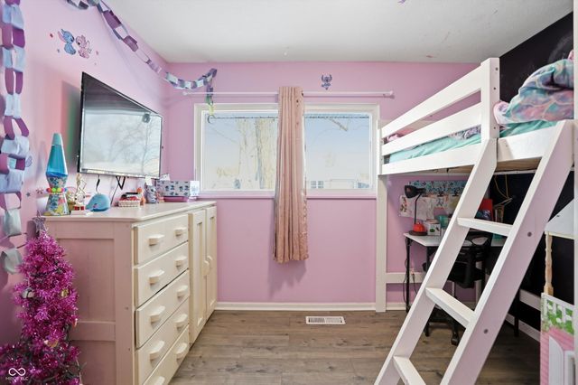 1860 Churchill Road, Franklin, IN 46131