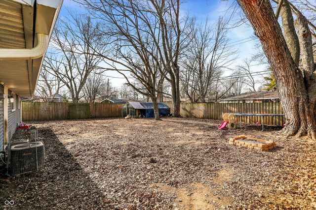 1860 Churchill Road, Franklin, IN 46131