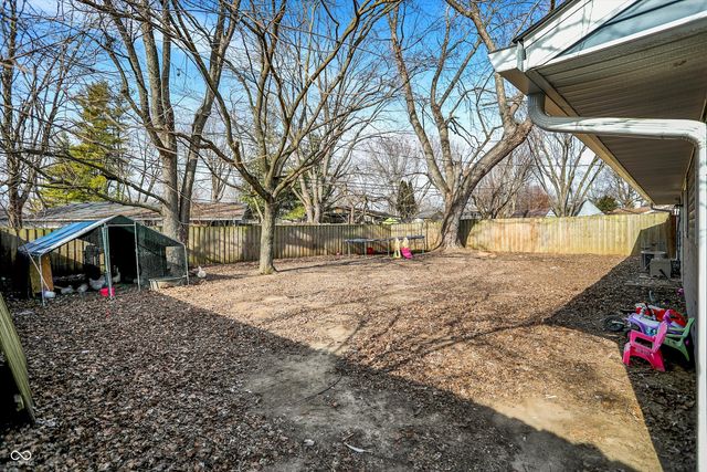 1860 Churchill Road, Franklin, IN 46131