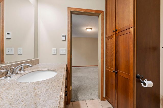 1158 Summit Avenue, Mahtomedi, MN 55115