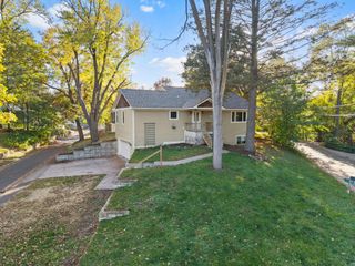 1158 Summit Avenue, Mahtomedi, MN 55115