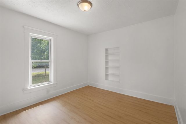 7 Avenue B, Battle Creek, MI 49037