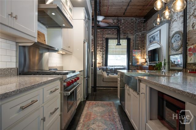 585 White Circle 32, Athens, GA 30605