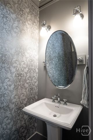585 White Circle 32, Athens, GA 30605