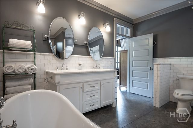 585 White Circle 32, Athens, GA 30605