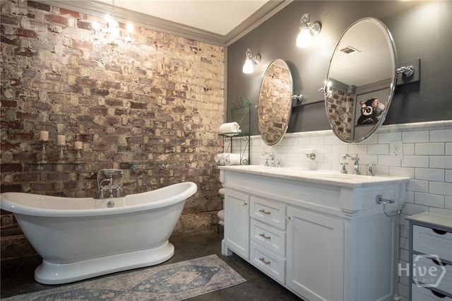 585 White Circle 32, Athens, GA 30605