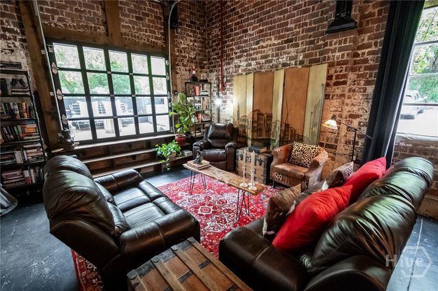 585 White Circle 32, Athens, GA 30605