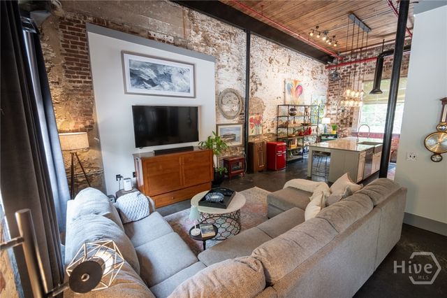 585 White Circle 32, Athens, GA 30605