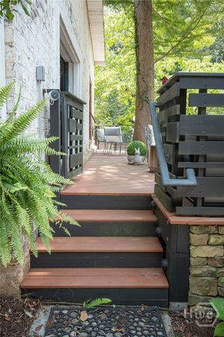585 White Circle 32, Athens, GA 30605