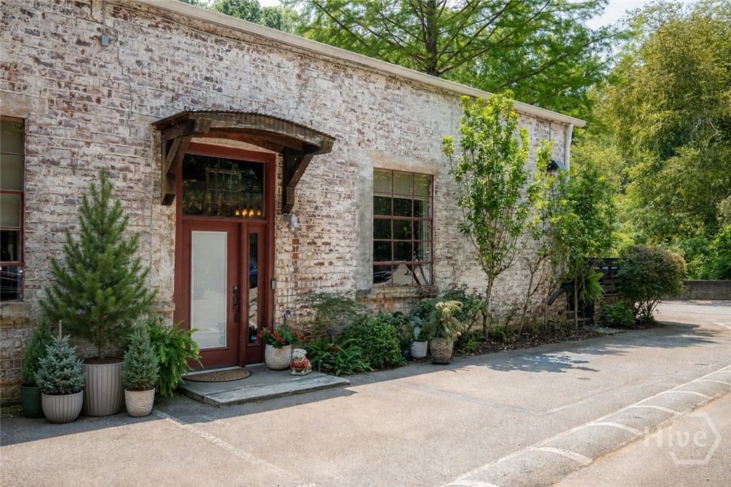 585 White Circle 32, Athens, GA 30605