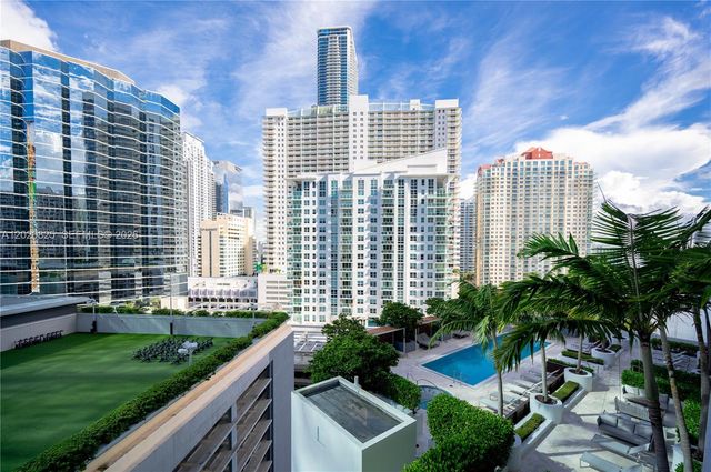 1300 Brickell Bay Dr 1601, Miami, FL 33131