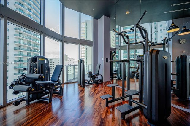 1300 Brickell Bay Dr 1601, Miami, FL 33131