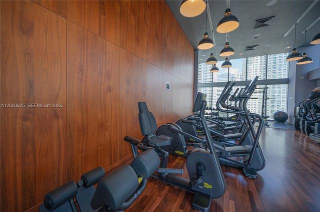 1300 Brickell Bay Dr 1601, Miami, FL 33131